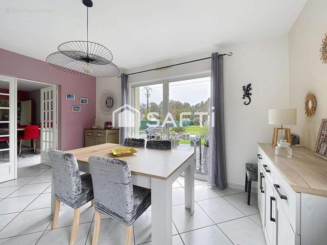 Photo 2 - Maison à SAINT-LYPHARD