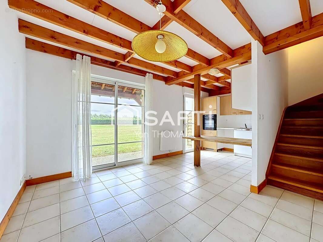 Photo 4 - Maison à MARCILLY-EN-VILLETTE
