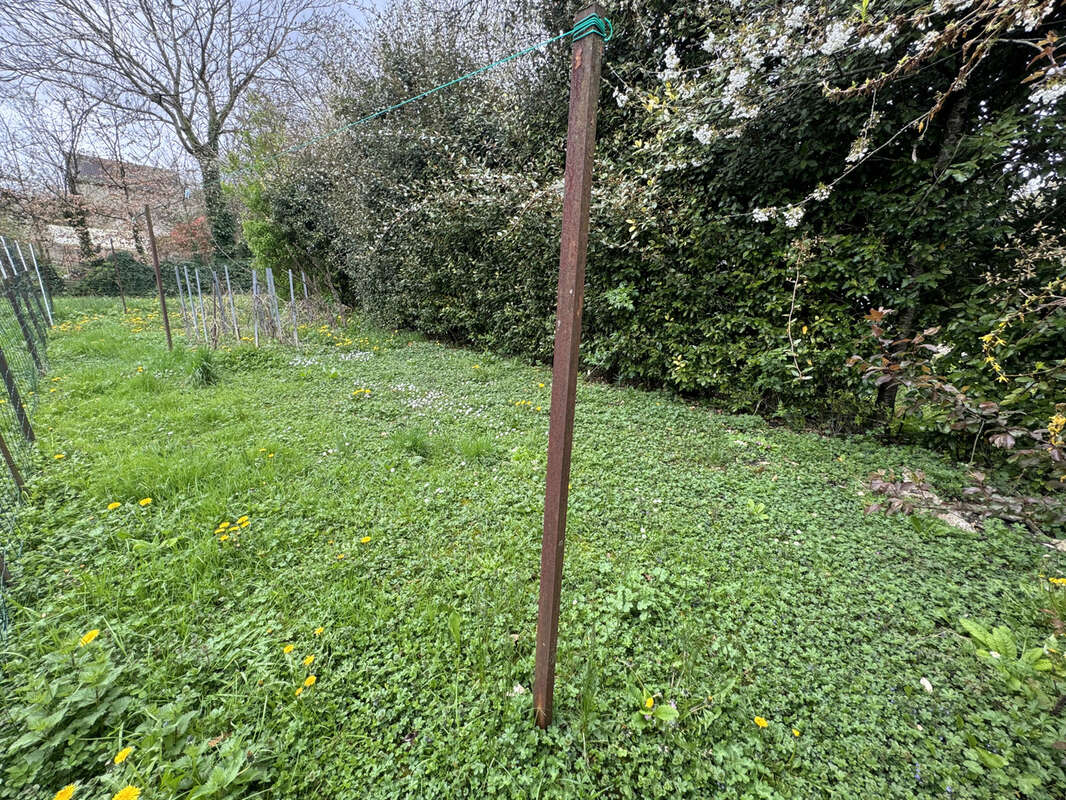 Maison à LONGCHAMP-SUR-AUJON
