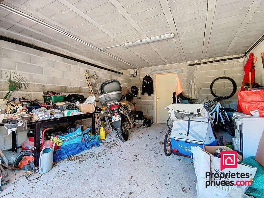 Maison 146m2 avec 2 accès indépendants, Double habitation, Fort potentiel locatif ,1500 m² terrain Mazaugues  83136 - photo 13