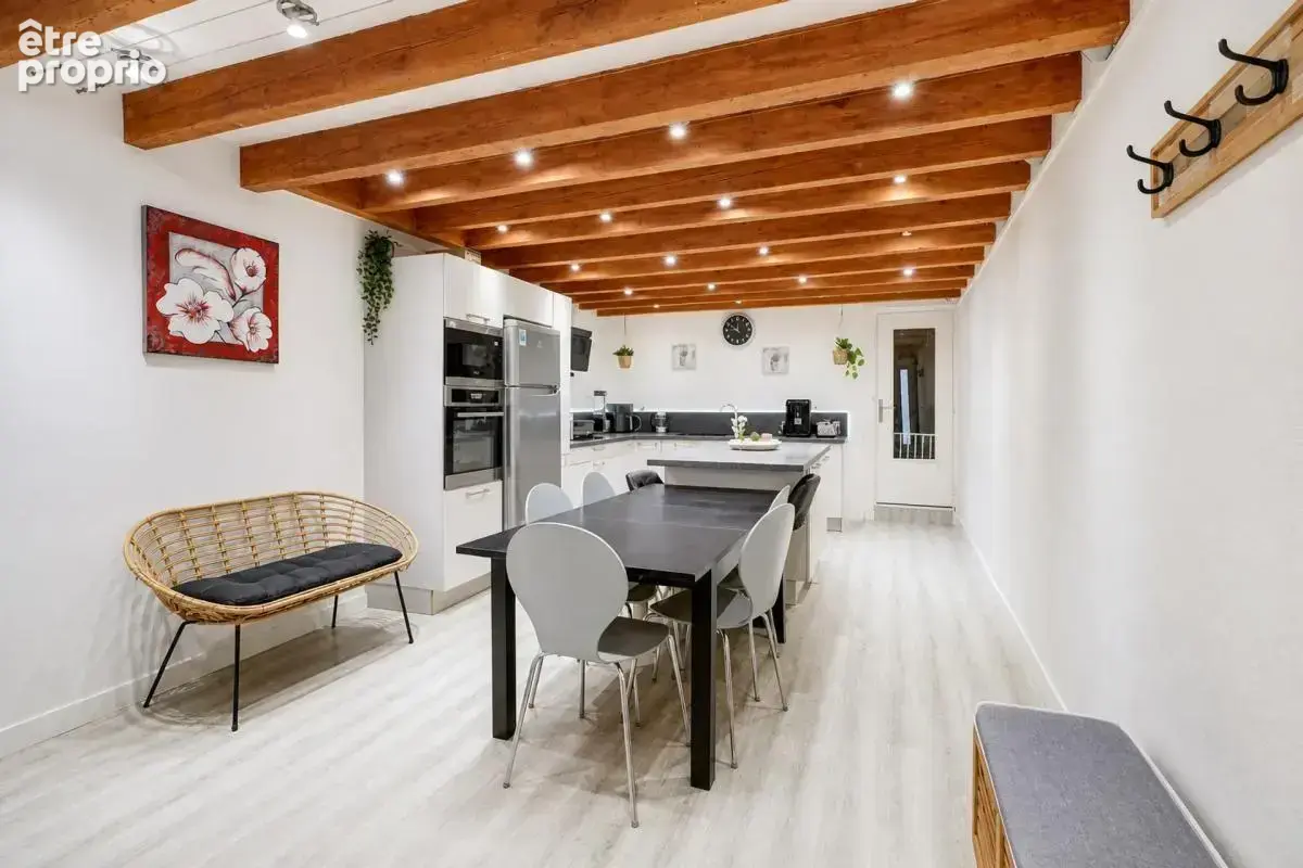 Maison de 7 pièces de 148 m² à Villefranche-sur-Saône - photo 4