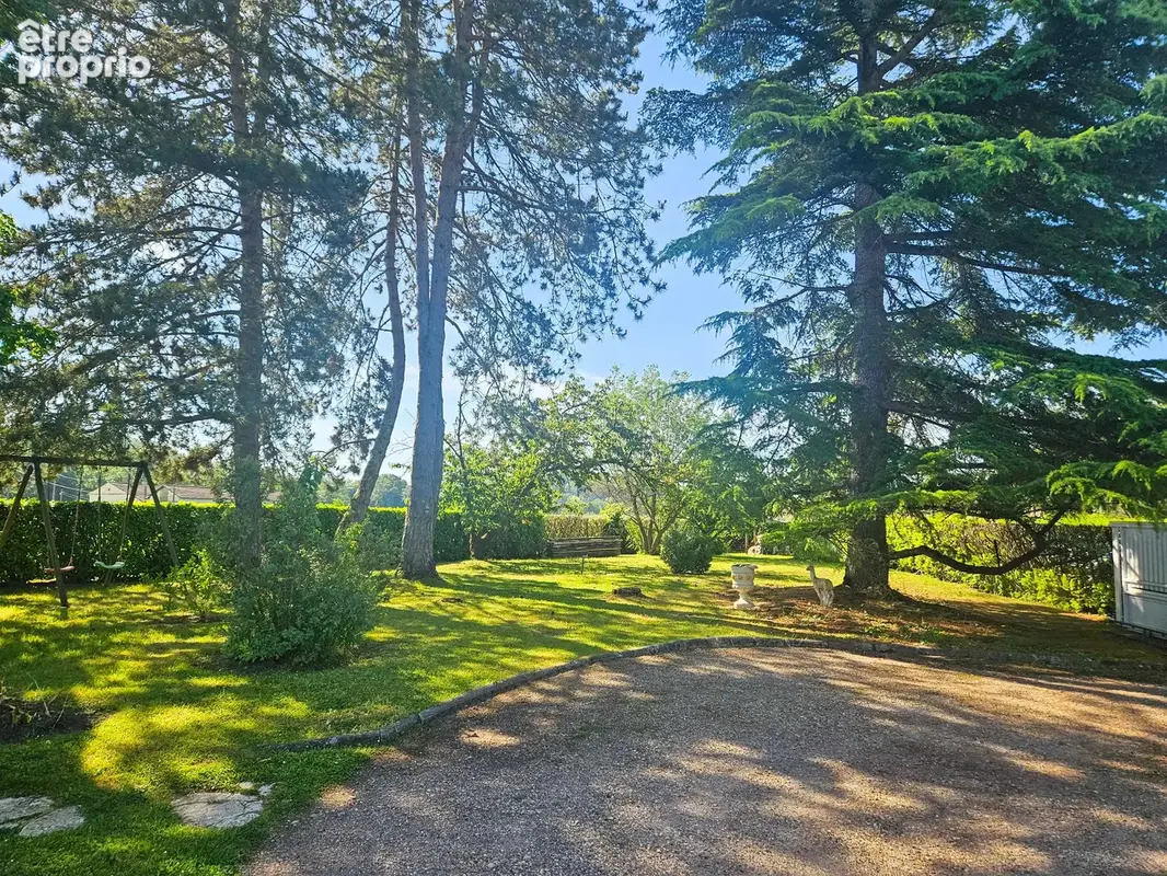 Saint-Philippe-du-Seignal : Maison familiale avec piscine sur parc arboré - photo 27