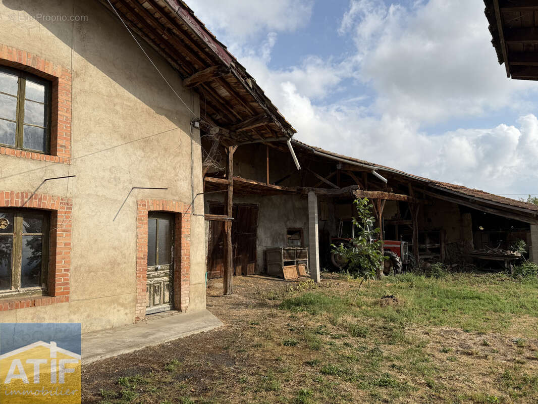 Maison à SAINT-MARTIN-LA-SAUVETE