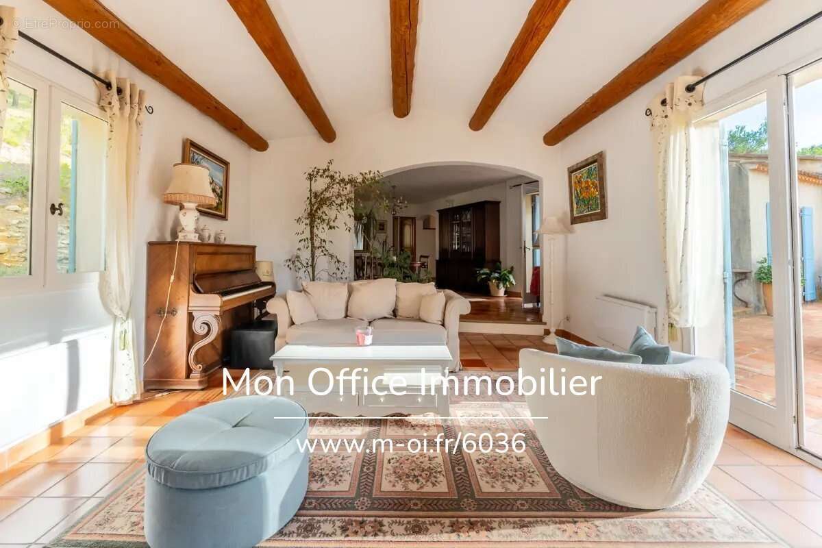 Référence : 6754-VCL - Maison avec belle vue dominante - Piscine et pool-house - Proche Aix à ROGNES - photo 7