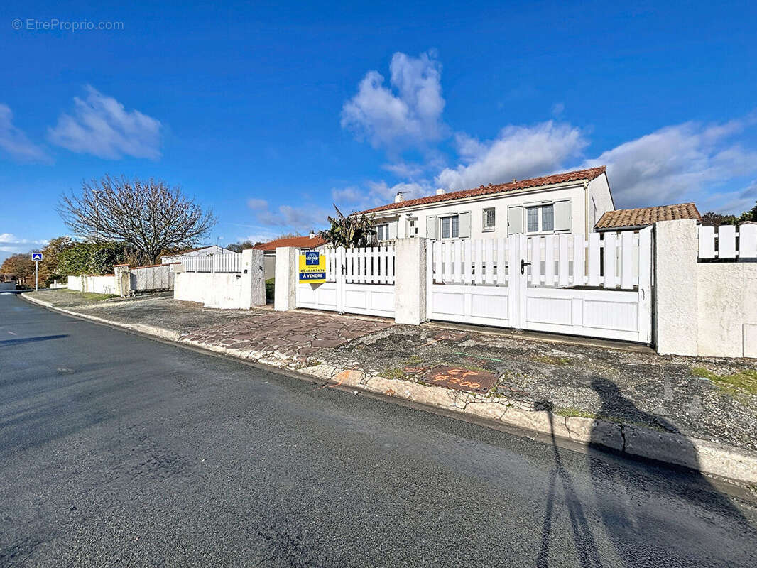 Maison à BREUIL-MAGNE