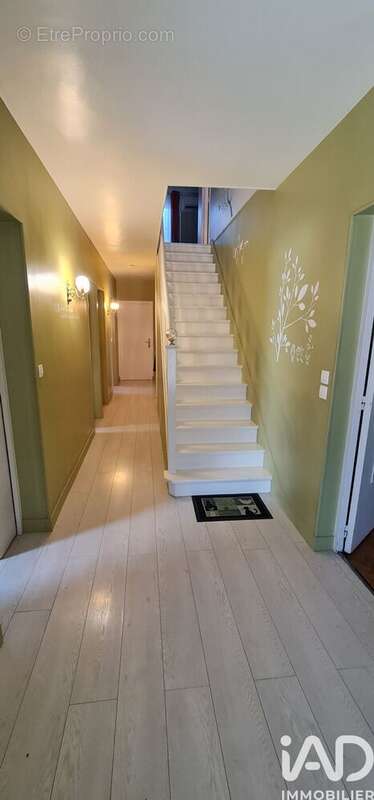 Photo 6 - Maison à SAINTRY-SUR-SEINE