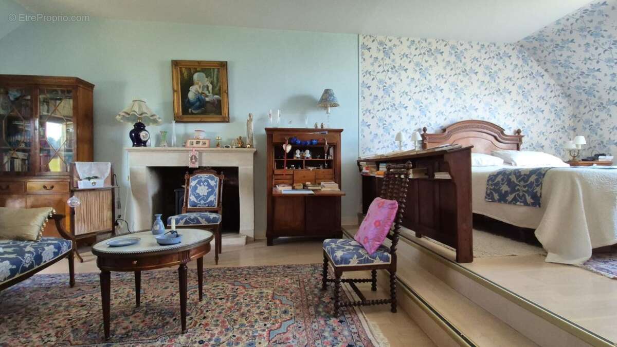 Maison à CHATILLON-SUR-INDRE