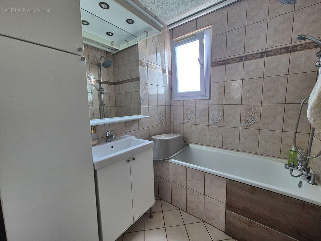 Appartement à DAMMARIE-LES-LYS