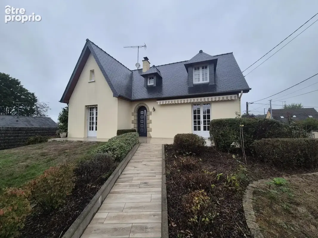 ST OUEN DES TOITS - Pavillon semi-enterré plain pied de 135 m² - Terrain 835 m² - photo 7
