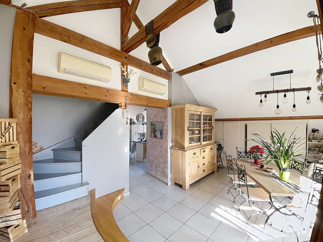 Appartement à DOUSSARD