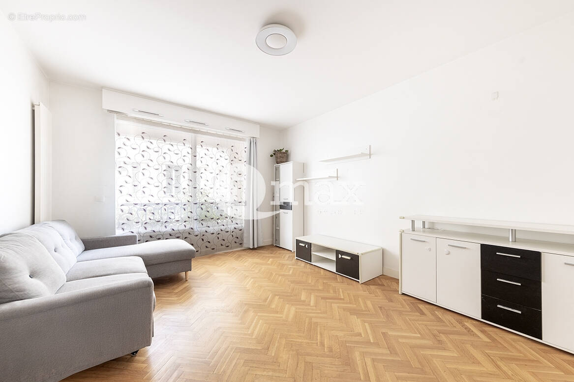 Appartement à LEVALLOIS-PERRET