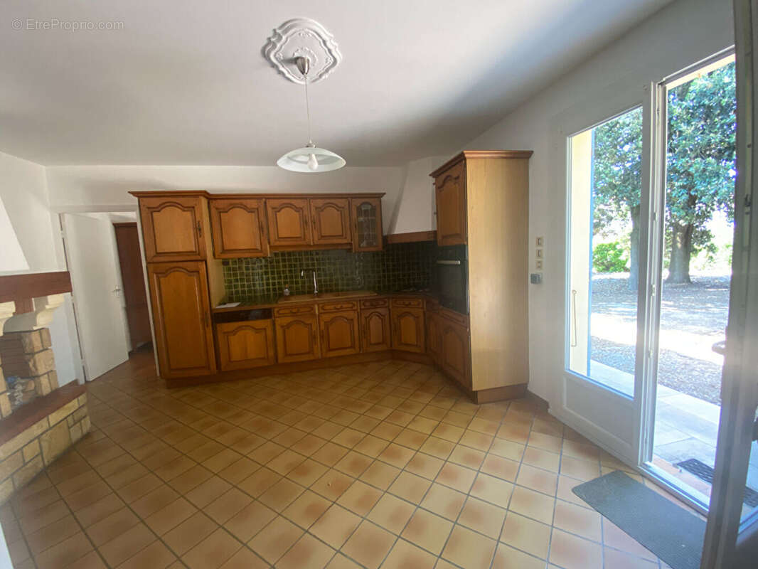 Plain-pied avec jardin et garage - photo 4