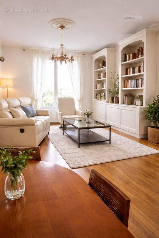 Maison à CHOISY-LE-ROI