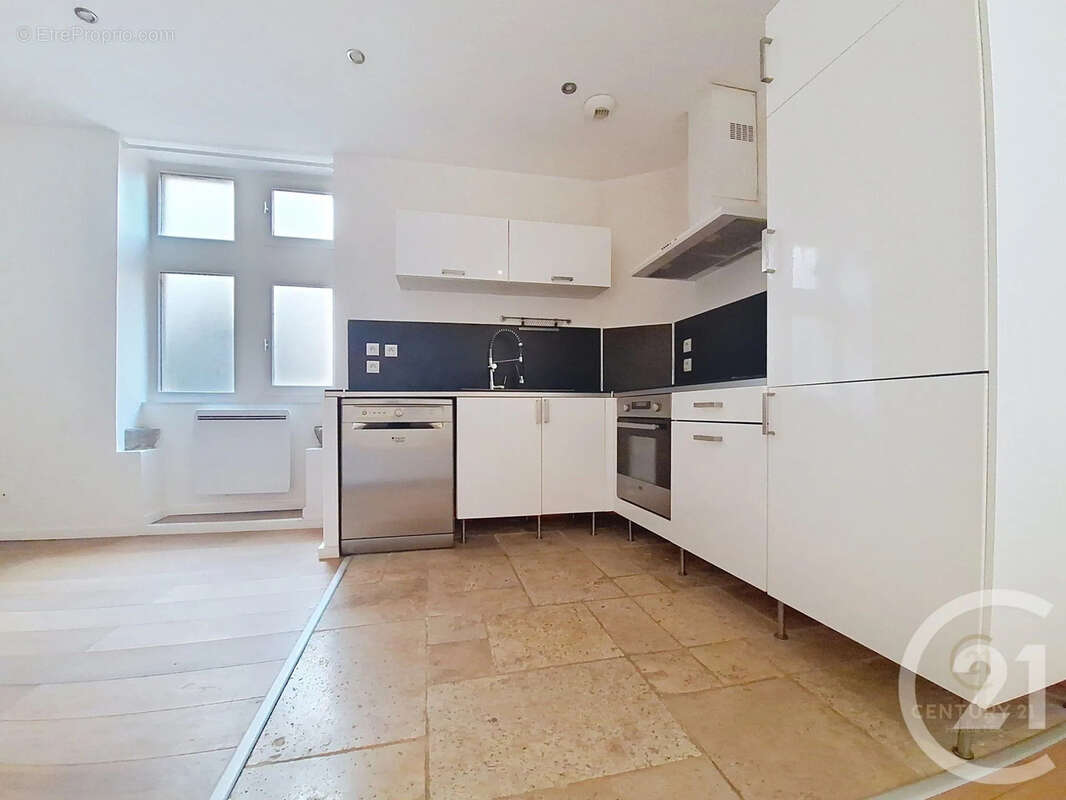 Appartement à MILLERY