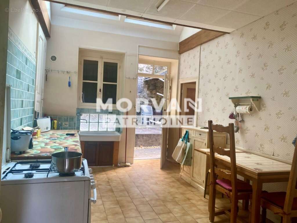 Maison à CHATILLON-EN-BAZOIS