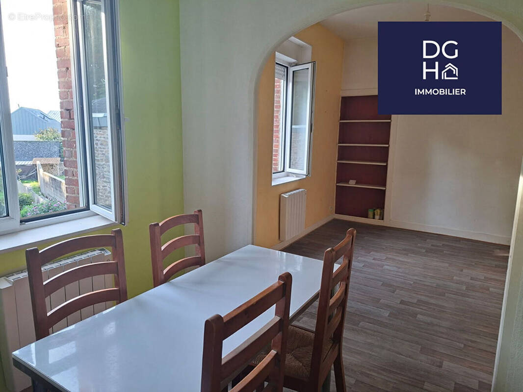 Appartement à RETIERS