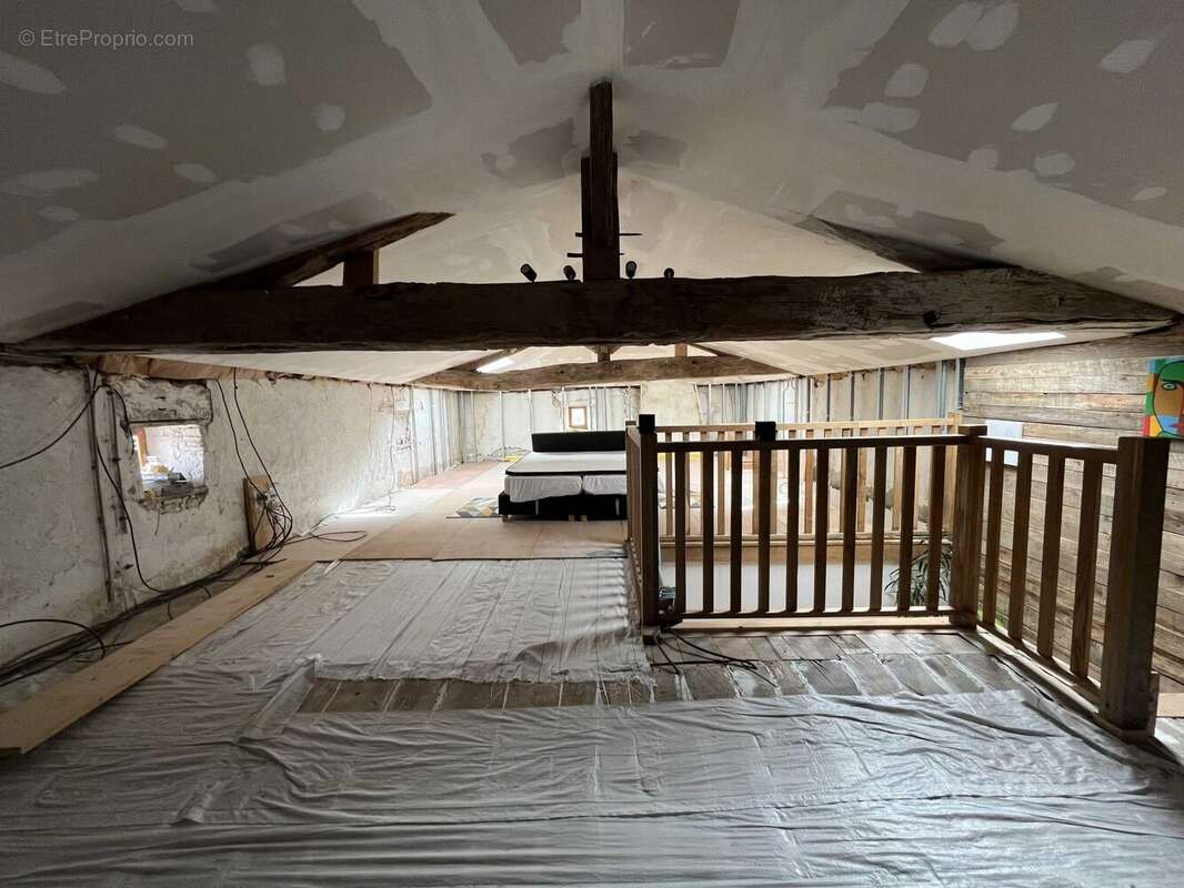 Maison à CHASSENEUIL-SUR-BONNIEURE