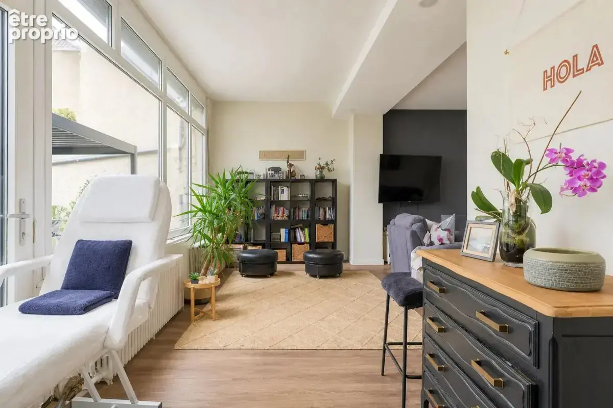 Aniche - maison de maître de 237 m² avec piscine, spa & sauna - photo 5