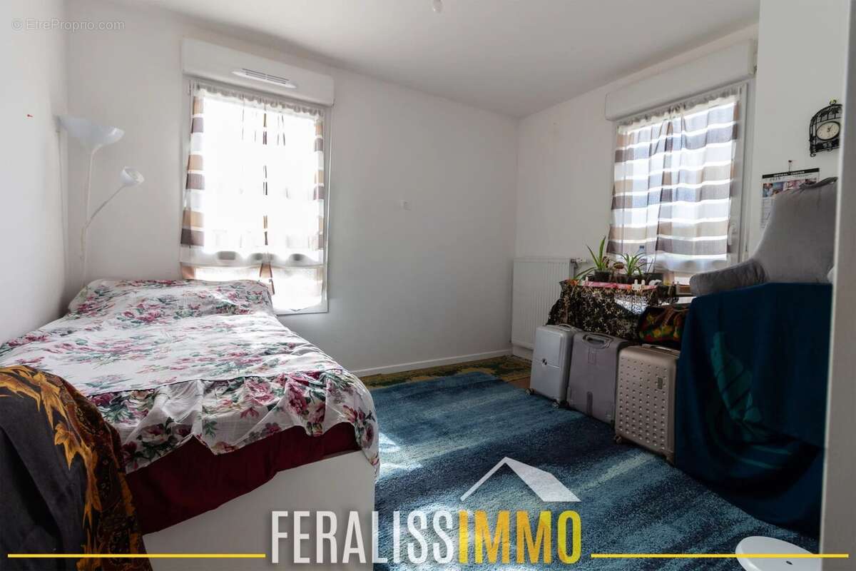 Maison à JOUY-LE-MOUTIER