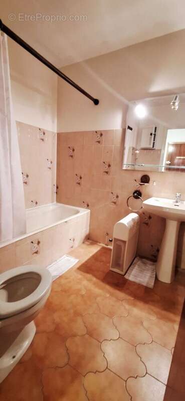 Appartement à SAINT-CYR-SUR-MER