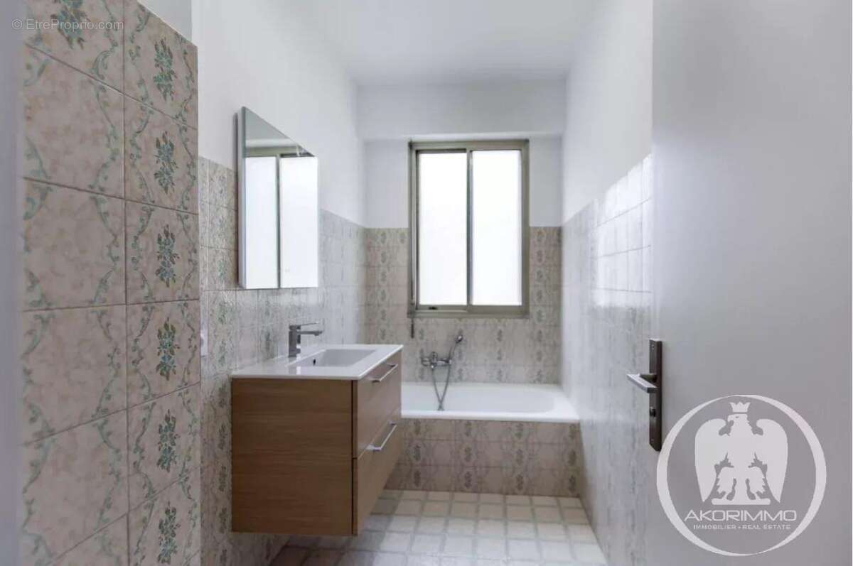 Appartement à BEAULIEU-SUR-MER