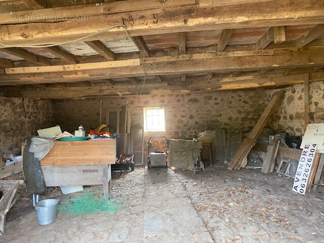 Maison à MONTSAUCHE-LES-SETTONS