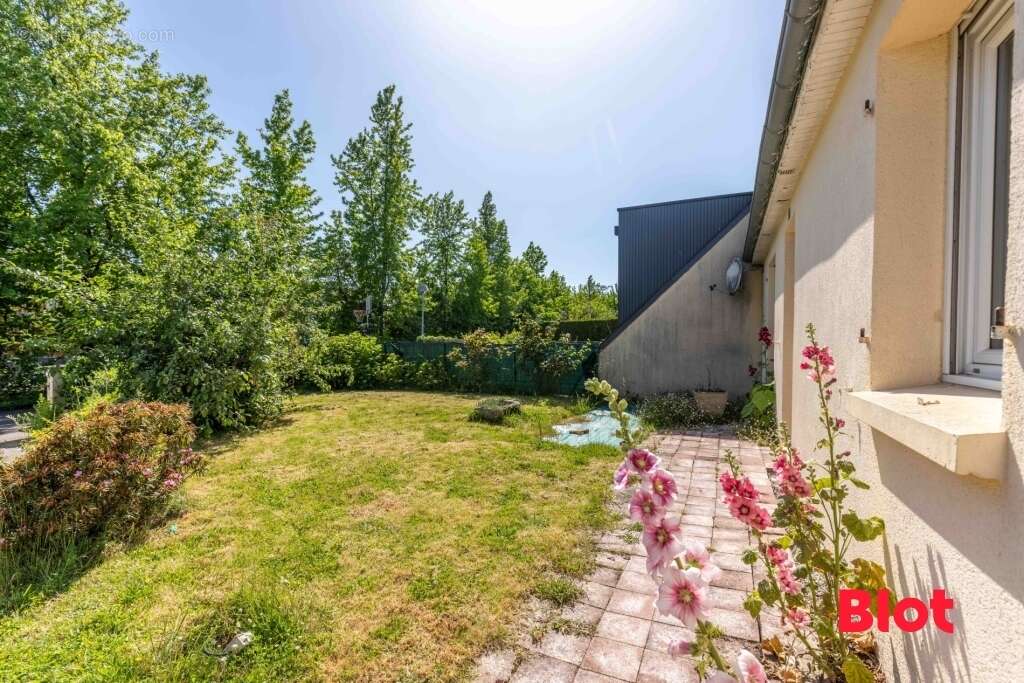 Maison à THORIGNE-FOUILLARD