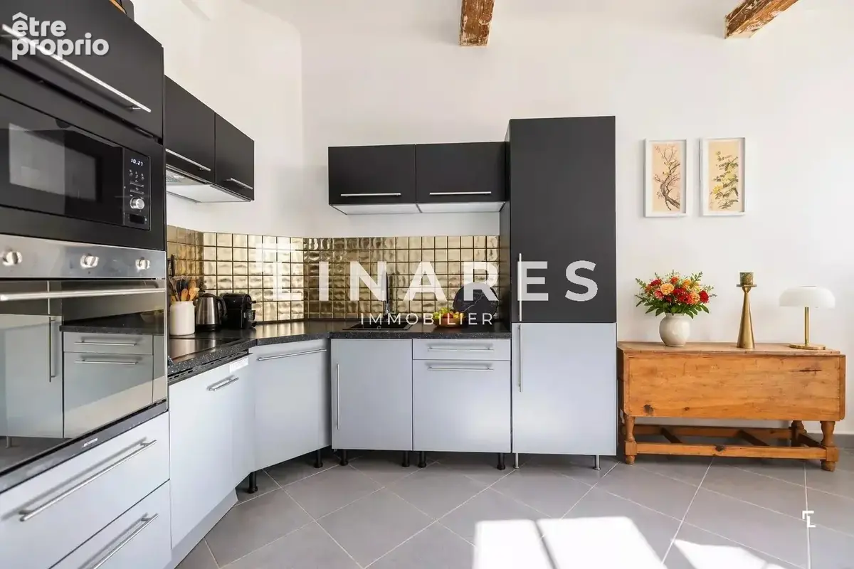 LE POIRIER - Appartement T2 de 60 m2 - 13002 LE PANIER - photo 3