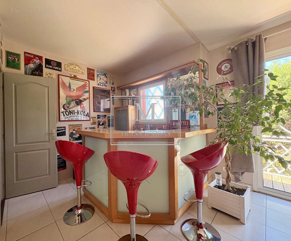 Côté comptoir - Maison à BALMA