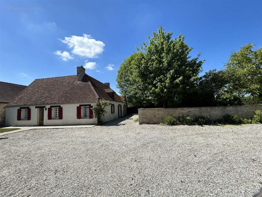 Maison à TRUN