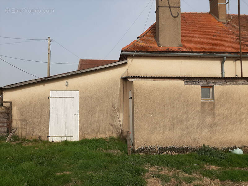 Maison à LES GUERREAUX