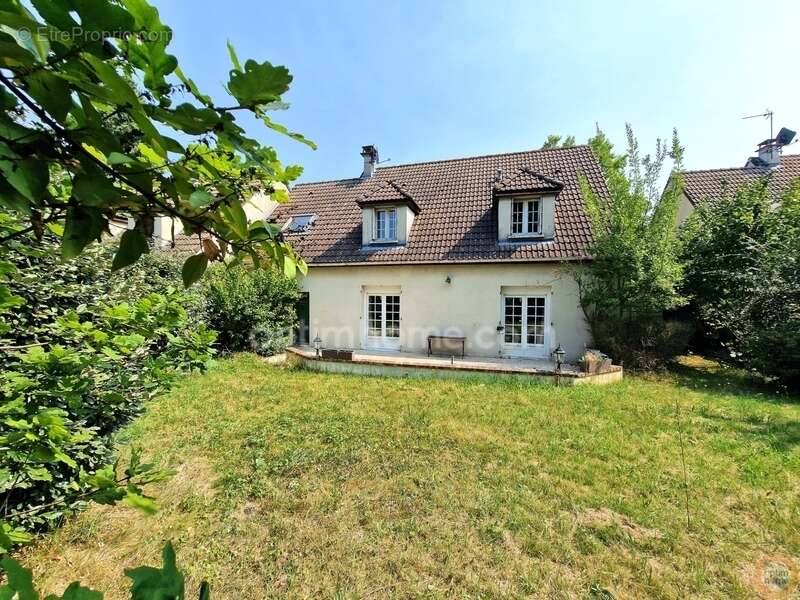 Maison à LONGPONT-SUR-ORGE