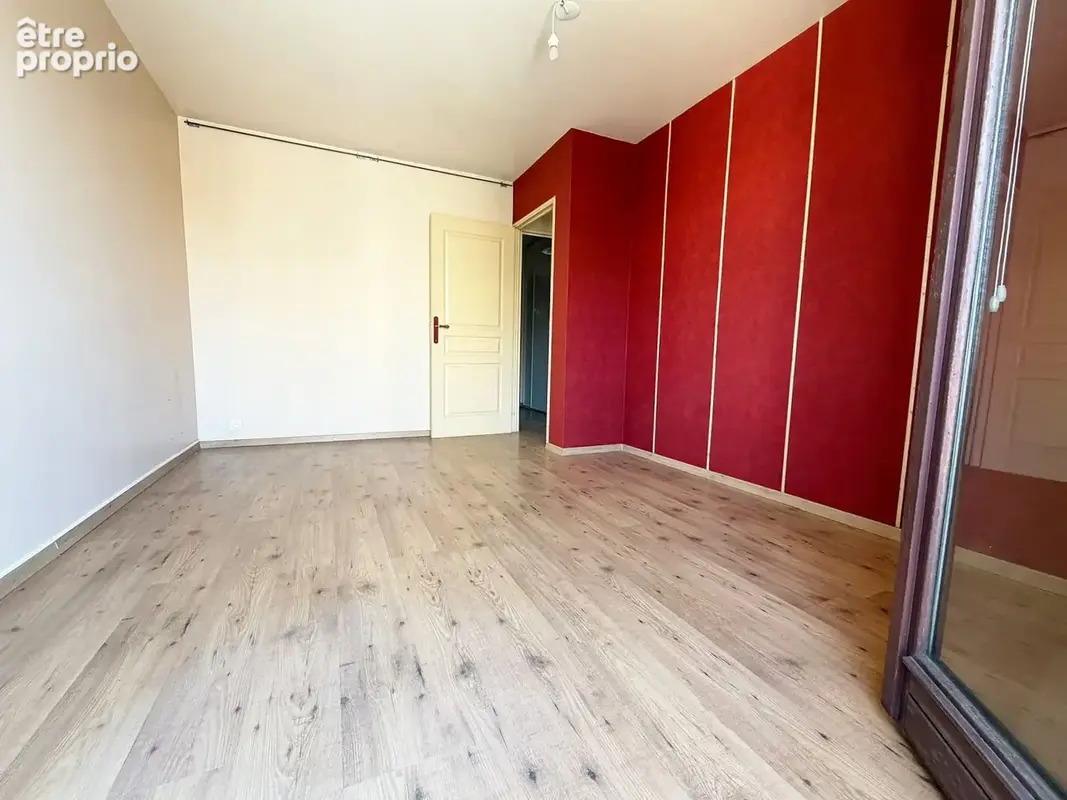 TYPE 1 situé à 200 mètres de la Place Luton - photo 6