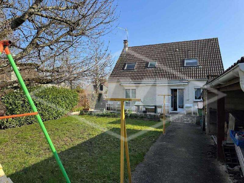 Maison à COMBS-LA-VILLE