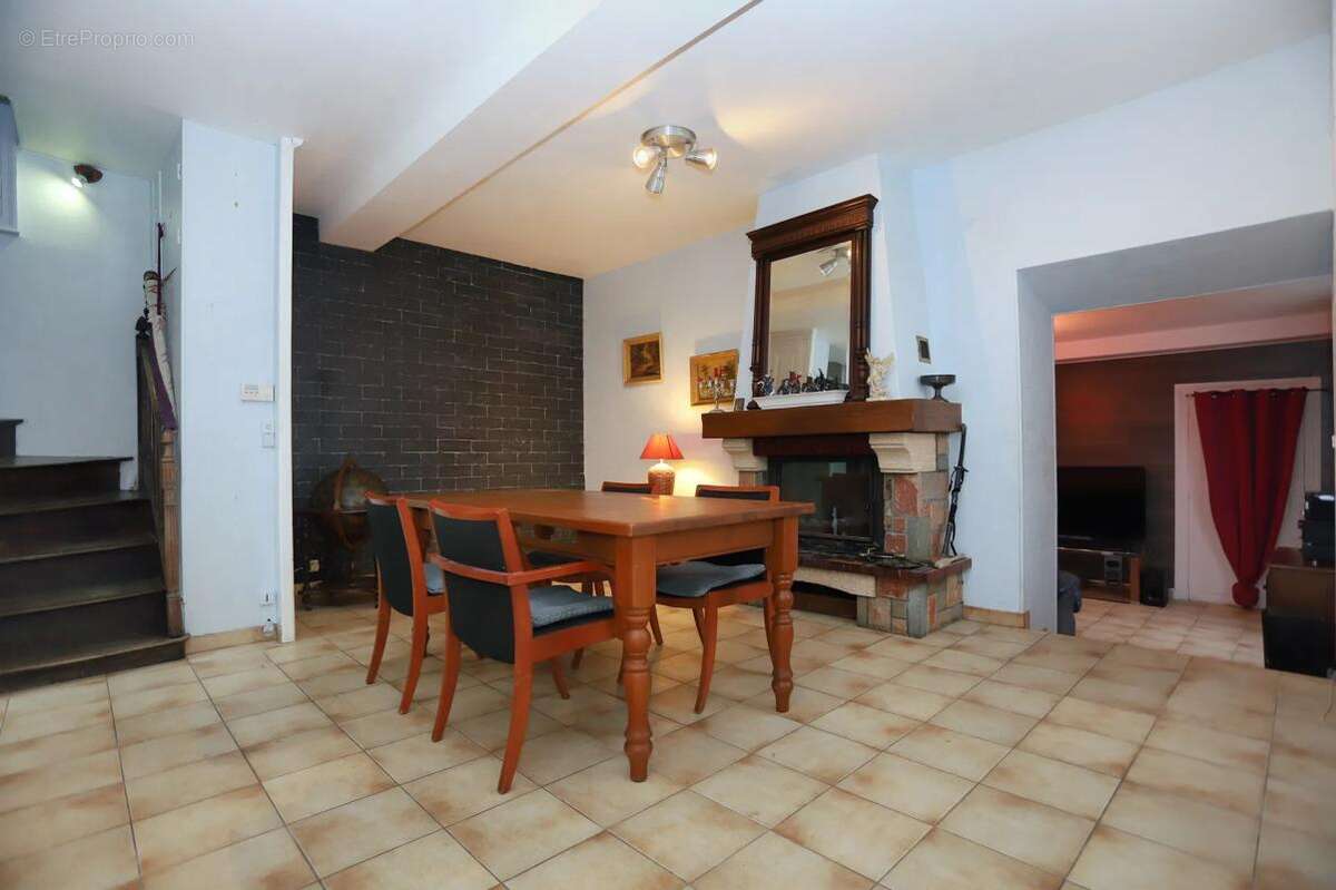 Maison à BALLOTS