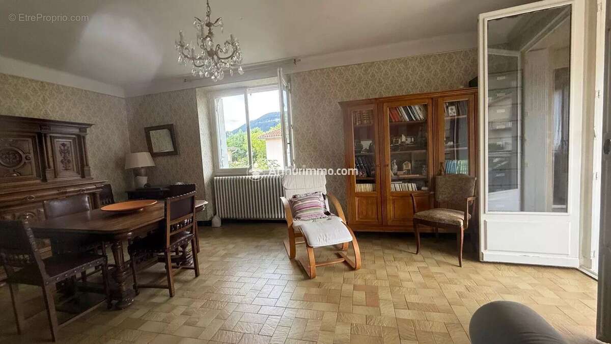 Maison à MILLAU
