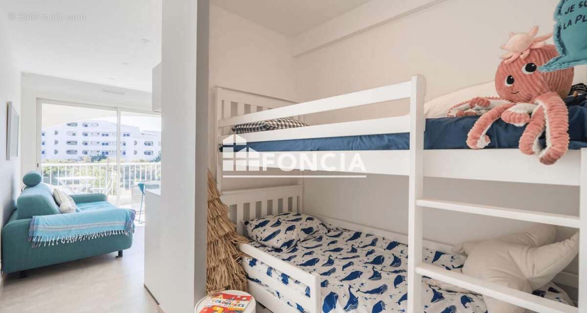 POINT ZERO- En 1ere ligne T2 cabine de 38m2 avec terrasse et garage en sous sol - photo 9