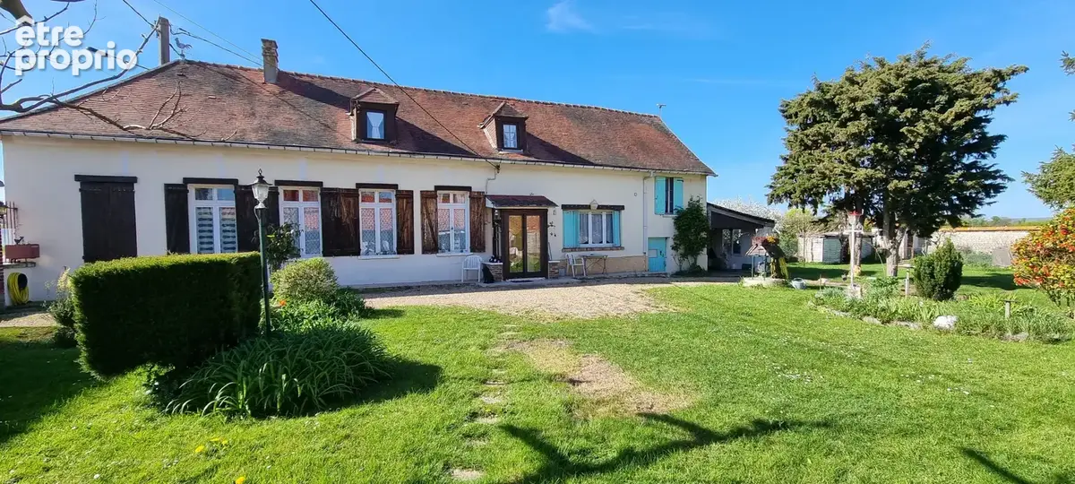 Photo Maison à Saint-Etienne-Du-Vauvray au prix de 279 000€