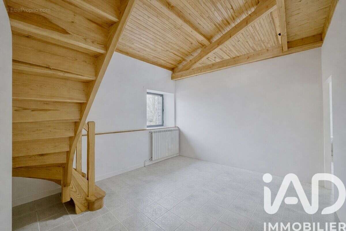 Photo 5 - Maison à LE MONASTIER-SUR-GAZEILLE