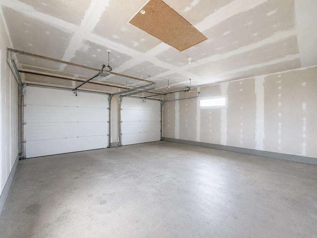 Maison récente de 5 pièces de 133 m² à Saint-Denis-de l'Hôtel - photo 19