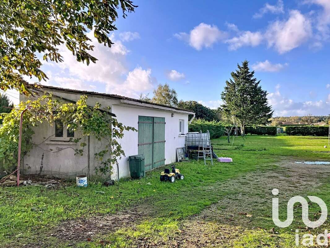 Photo 3 - Maison à NAINTRE