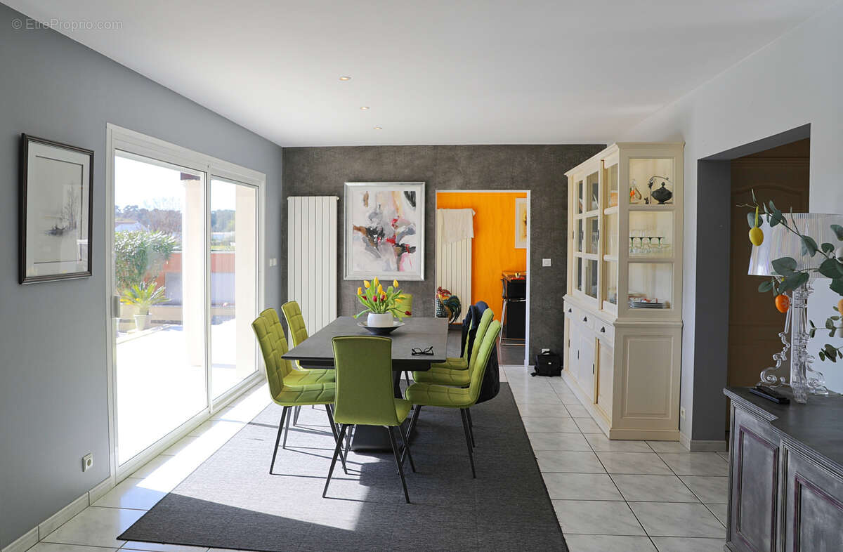 Maison à MESCHERS-SUR-GIRONDE