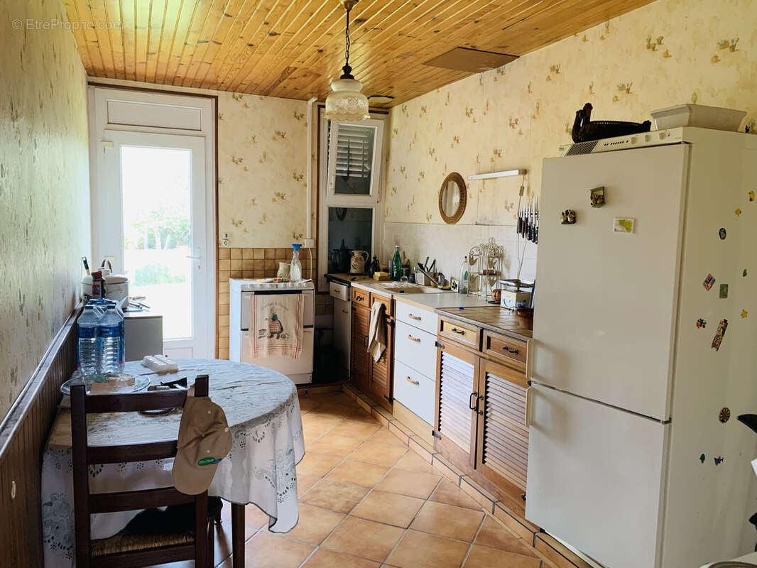 Maison à MONTACHER-VILLEGARDIN