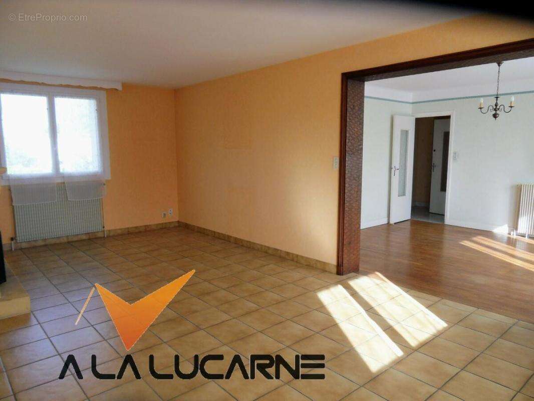 Maison à TERRASSON-LAVILLEDIEU