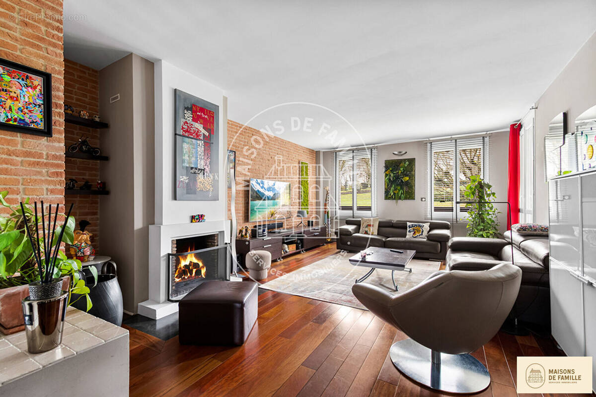 Appartement à LOUVECIENNES