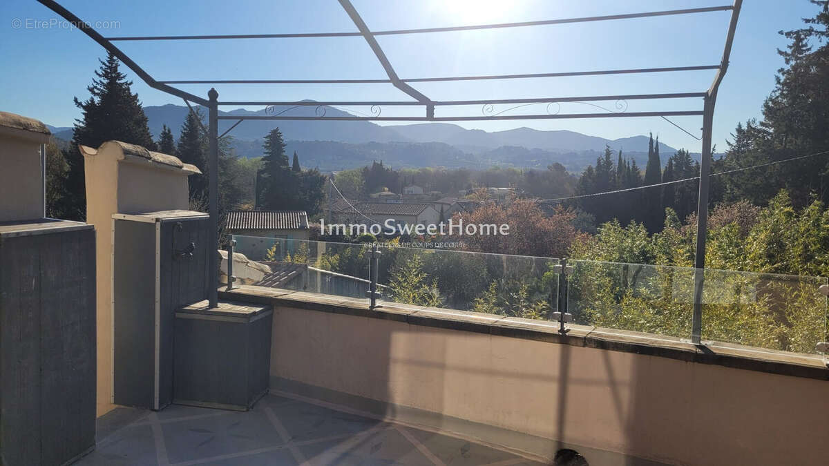 Maison à MIRABEL-AUX-BARONNIES