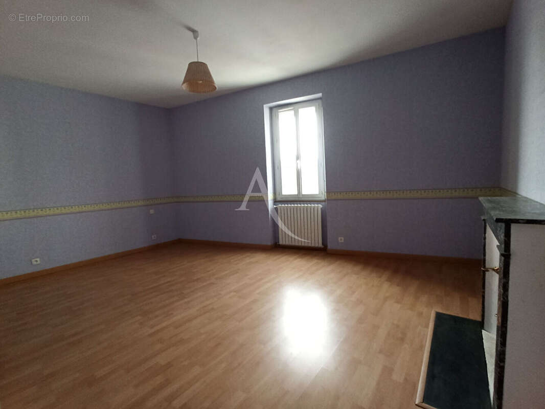 Maison à NOYERS-SUR-CHER