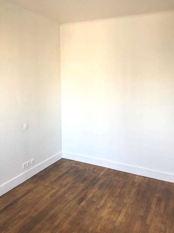 Appartement à AUBERVILLIERS
