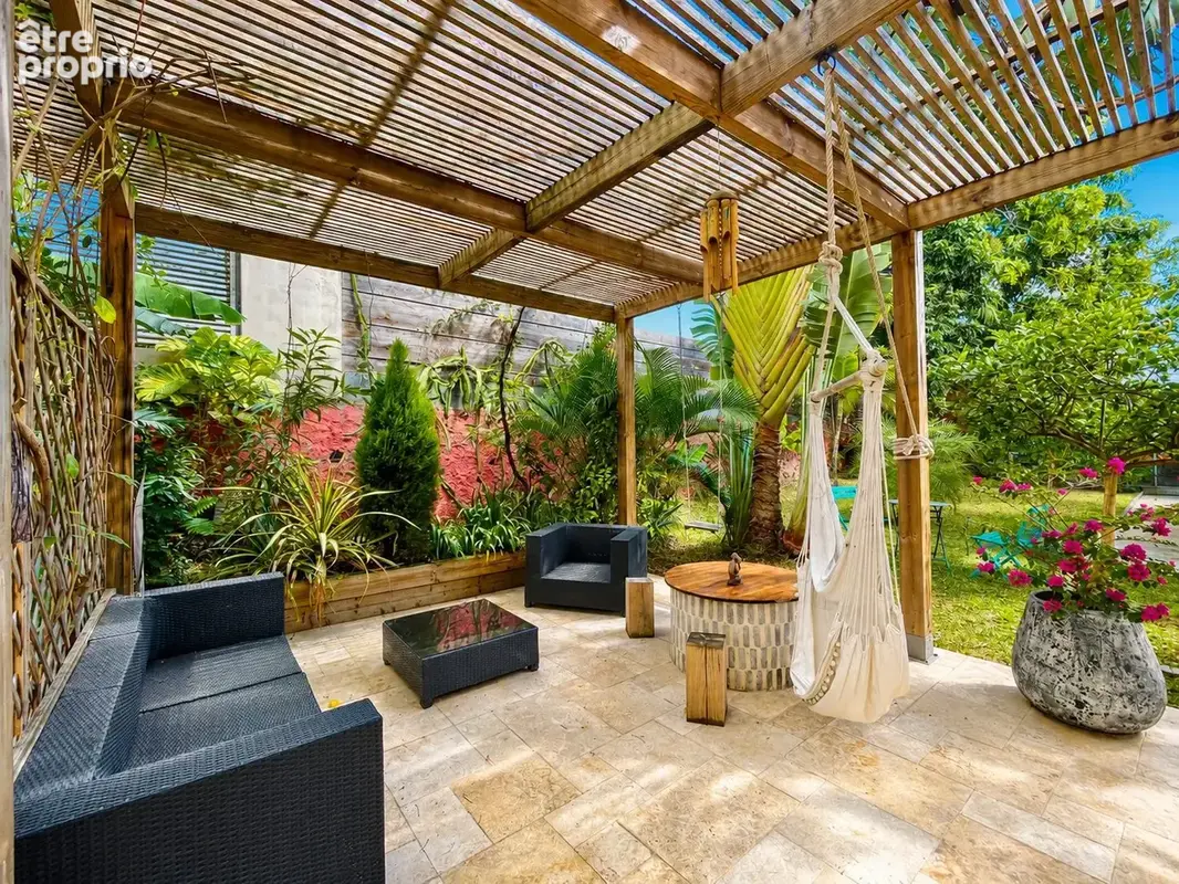 Maison 346 m² à Saint-Paul  - photo 3