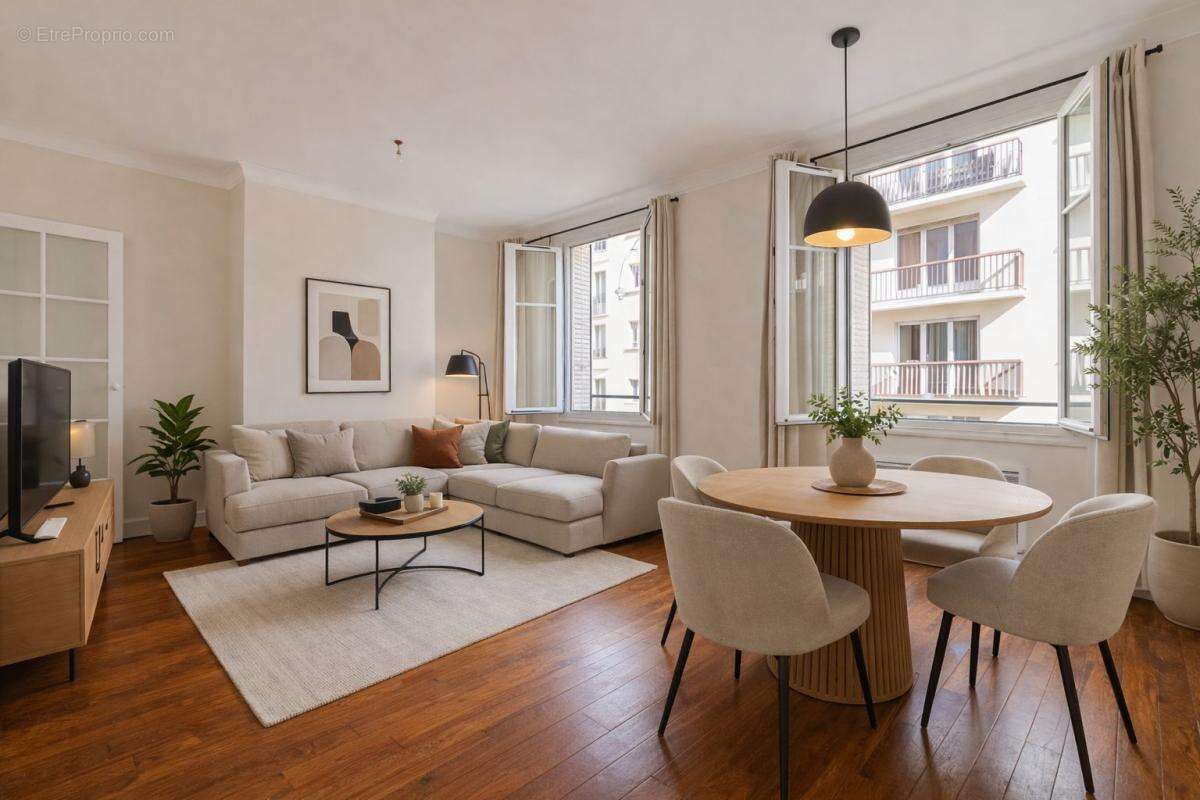 Appartement à PARIS-18E